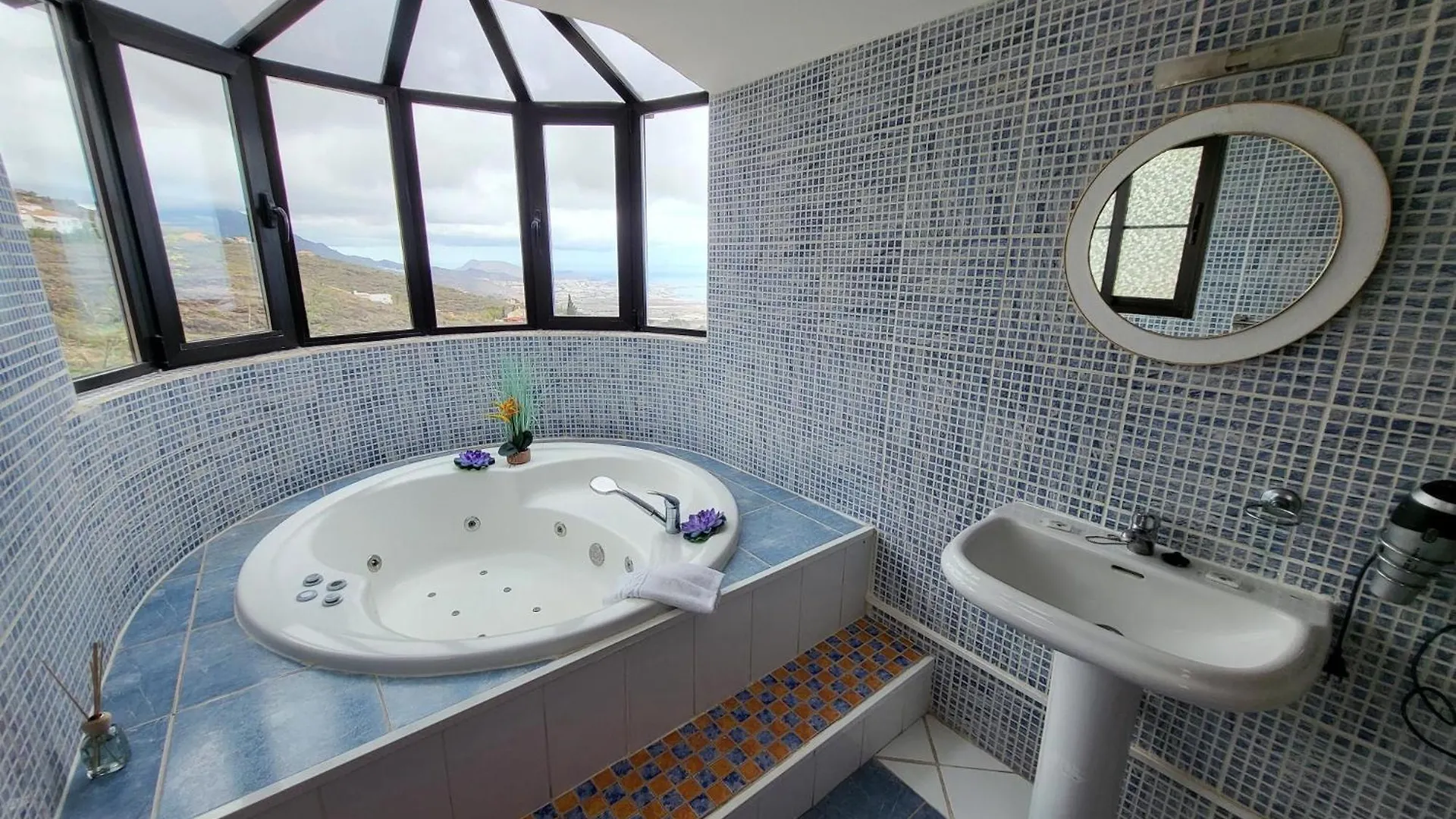 Villa El Mirador 6 Bedrooms Costa Adeje  0*, Costa Adeje (Tenerife) Spain