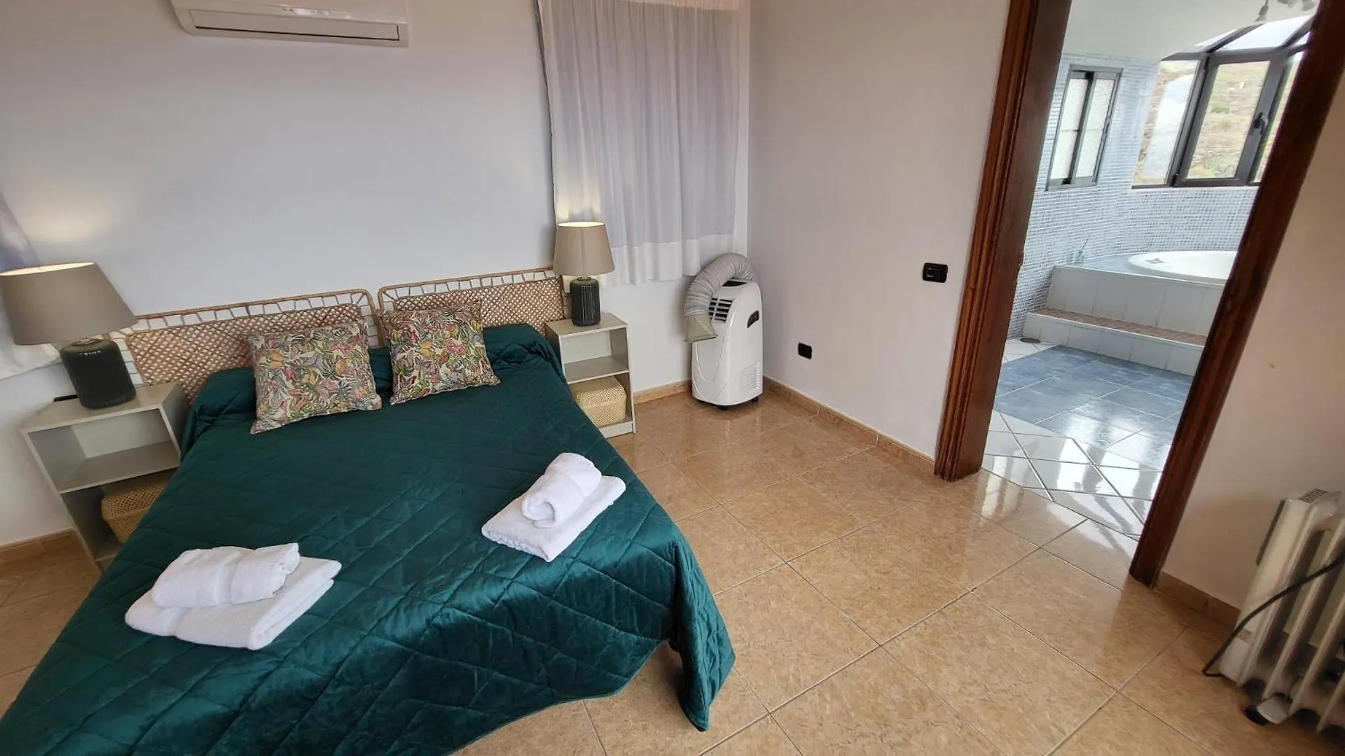 Villa El Mirador 6 Bedrooms Costa Adeje  0*, Costa Adeje (Tenerife) Spain
