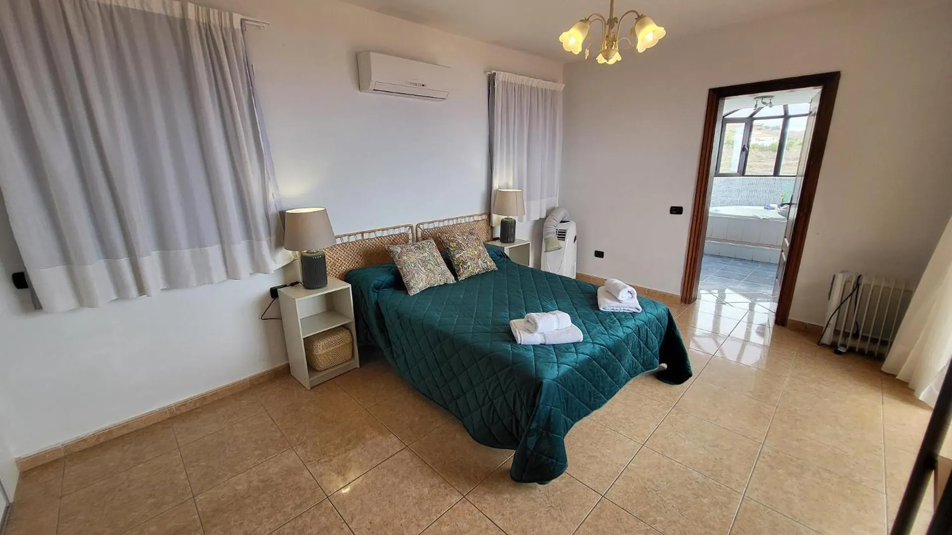 Villa El Mirador 6 Bedrooms Costa Adeje  Costa Adeje (Tenerife)