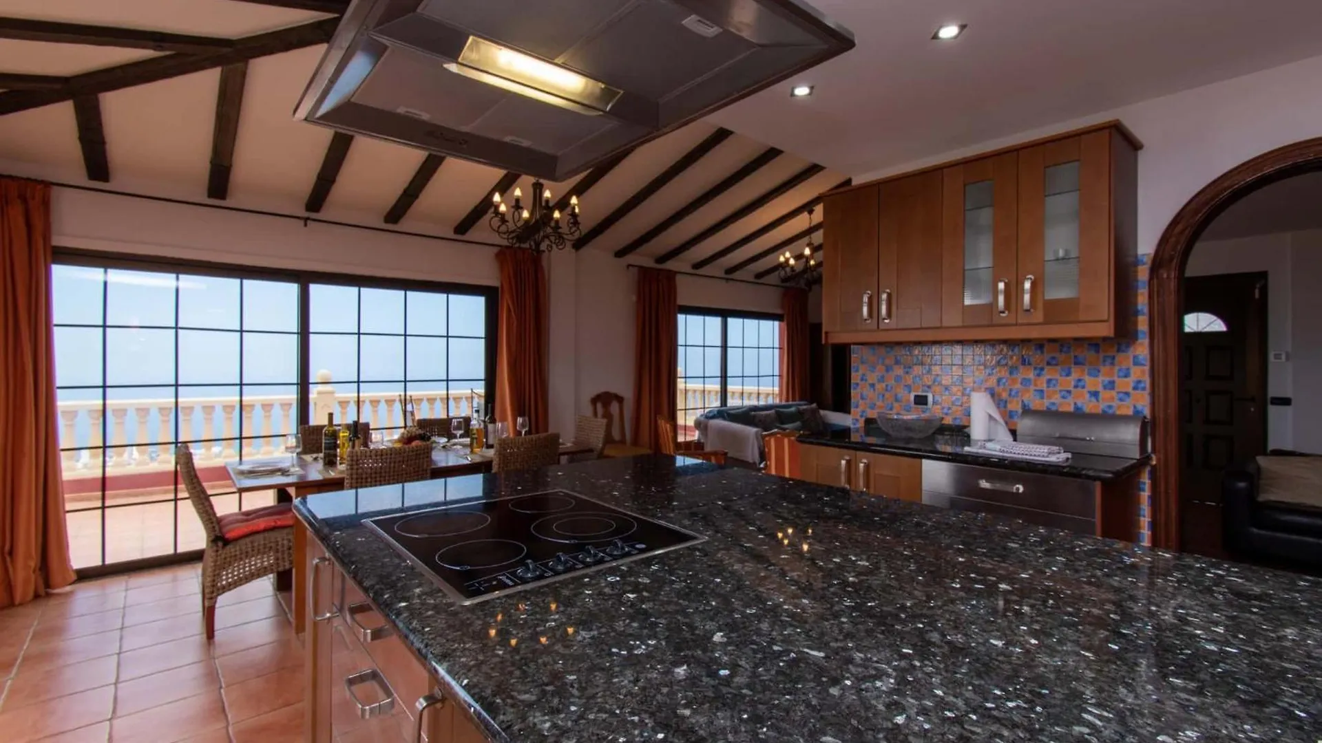 Villa El Mirador 6 Bedrooms 阿德耶