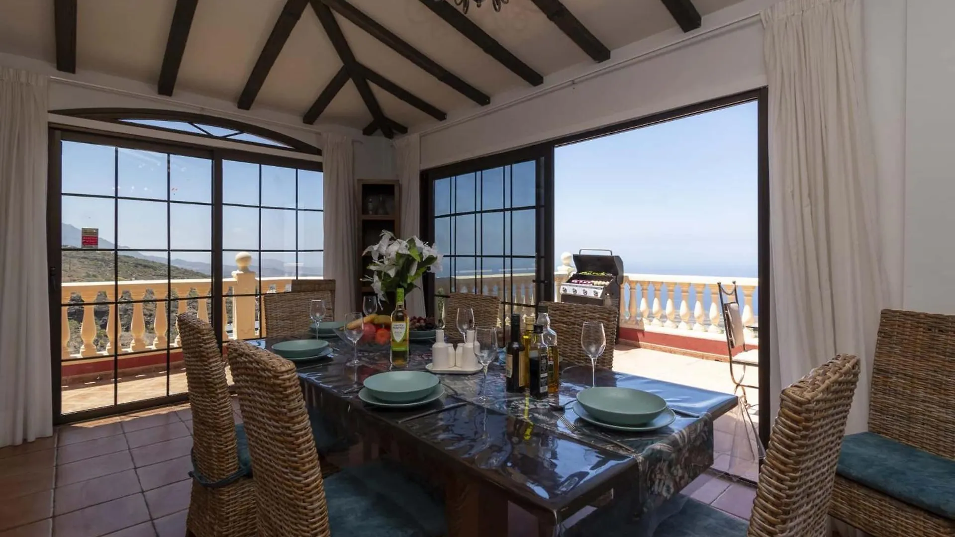 Villa El Mirador 6 Bedrooms 阿德耶